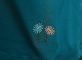 تیشرت زنانه دکمه دار گلدوزی